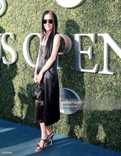 Vera Wang feet photo 13