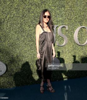 Vera Wang feet photo 8