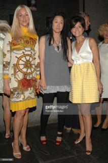 Vera Wang feet photo 14
