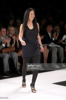 Vera Wang feet photo 18