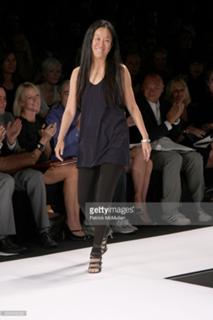 Vera Wang feet photo 16