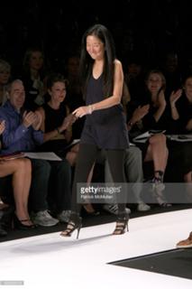 Vera Wang feet photo 15