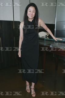 Vera Wang feet photo 18