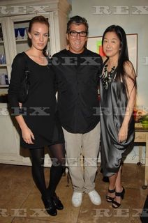 Vera Wang feet photo 8