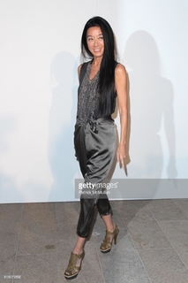 Vera Wang feet photo 8