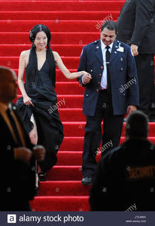 Vera Wang feet photo 3