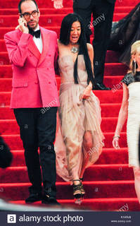 Vera Wang feet photo 13