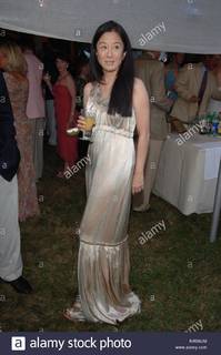 Vera Wang feet photo 2