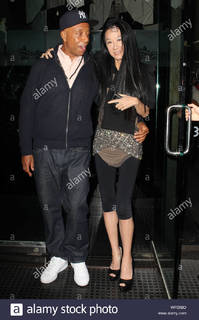 Vera Wang feet photo 11