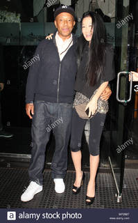 Vera Wang feet photo 10