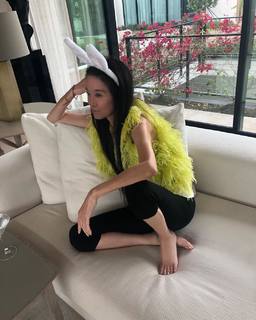 Vera Wang feet photo 17