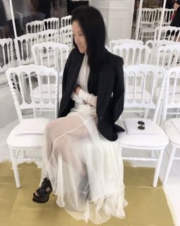 Vera Wang feet photo 11