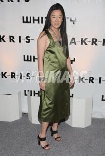 Vera Wang feet photo 14