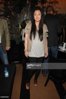 Vera Wang feet photo 18