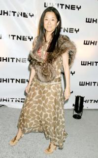 Vera Wang feet photo 4