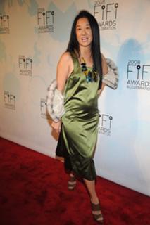 Vera Wang feet photo 3