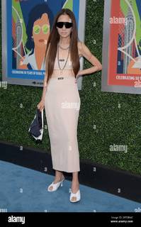 Vera Wang feet photo 9