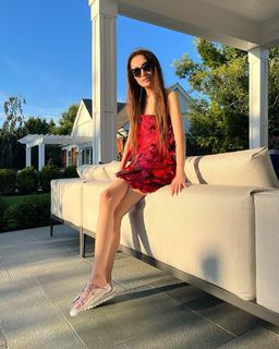 Vera Wang feet photo 5