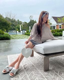 Vera Wang feet photo 20