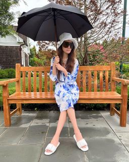 Vera Wang feet photo 19