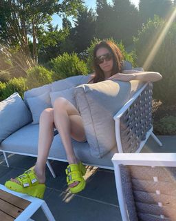 Vera Wang feet photo 11
