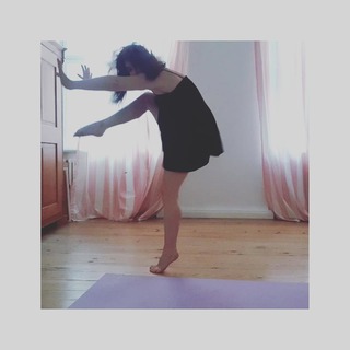 Verena Altenberger feet photo 19