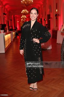 Verena Altenberger feet photo 1