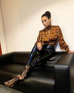 Verona Pooth feet photo thumbnail