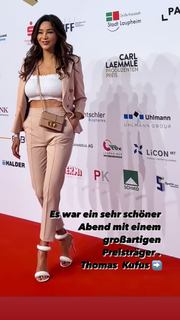 Verona Pooth feet photo thumbnail