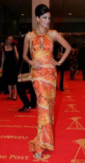 Verona Pooth feet photo thumbnail