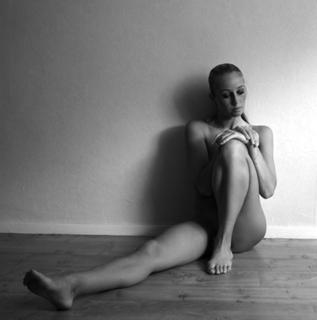 Verona van de Leur feet photo thumbnail