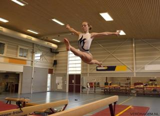 Verona van de Leur feet photo thumbnail