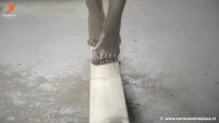 Verona van de Leur feet photo thumbnail