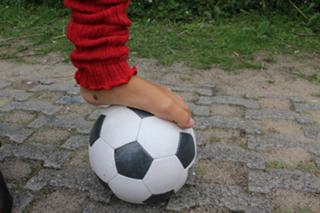 Verona van de Leur feet photo thumbnail