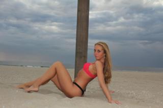 Verona van de Leur feet photo thumbnail