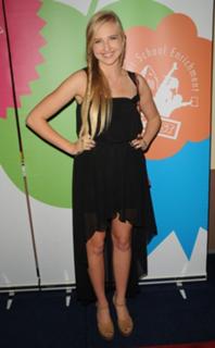 Veronica Dunne feet photo 6