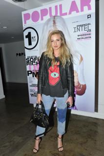 Veronica Dunne feet photo 3