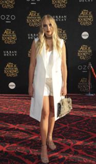 Veronica Dunne feet photo 4
