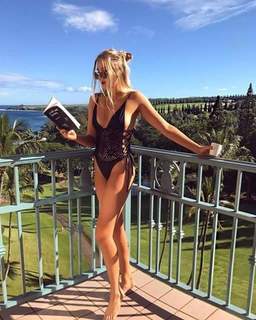 Veronica Dunne feet photo 9