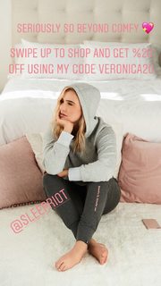 Veronica Dunne feet photo 18
