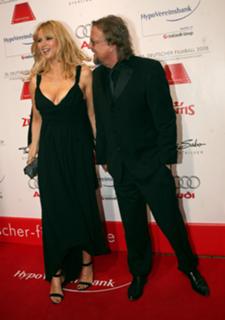 Veronica Ferres feet photo thumbnail