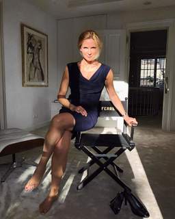 Veronica Ferres feet photo thumbnail