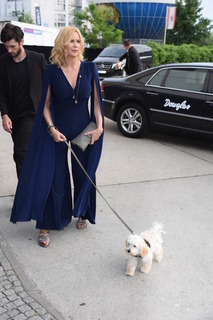 Veronica Ferres feet photo thumbnail