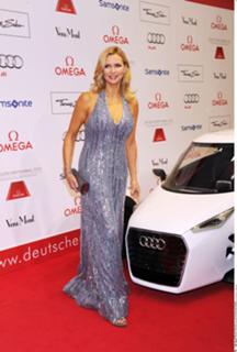 Veronica Ferres feet photo thumbnail