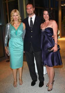 Veronica Ferres feet photo thumbnail