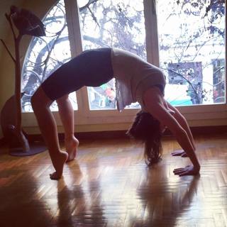 Veronica Gentili feet photo thumbnail