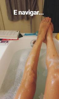 Veronica Gentili feet photo thumbnail