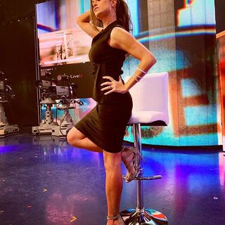 Veronica Gentili feet photo thumbnail