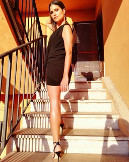 Veronica Gentili feet photo thumbnail