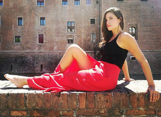 Veronica Gentili feet photo thumbnail